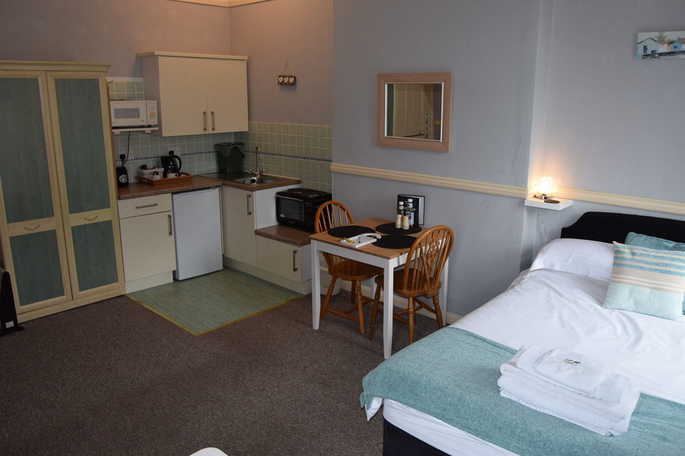 The Blenheim Bed & Breakfast Dawlish Ngoại thất bức ảnh