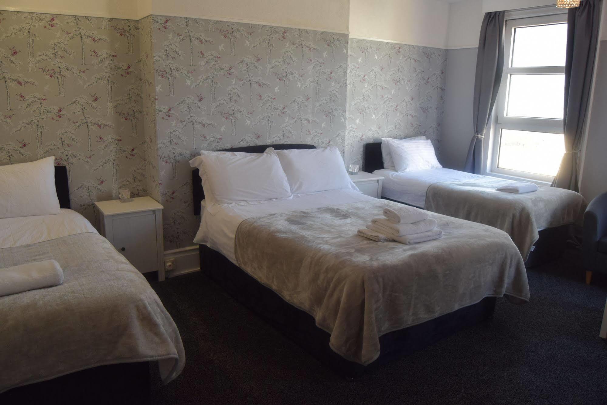 The Blenheim Bed & Breakfast Dawlish Ngoại thất bức ảnh